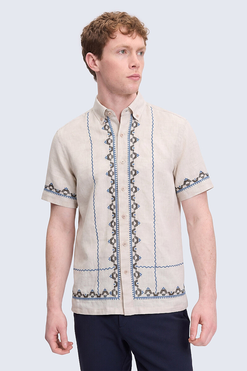 Bej Comfort Fit Düğmeli Yaka Kısa Kollu Keten Gömlek