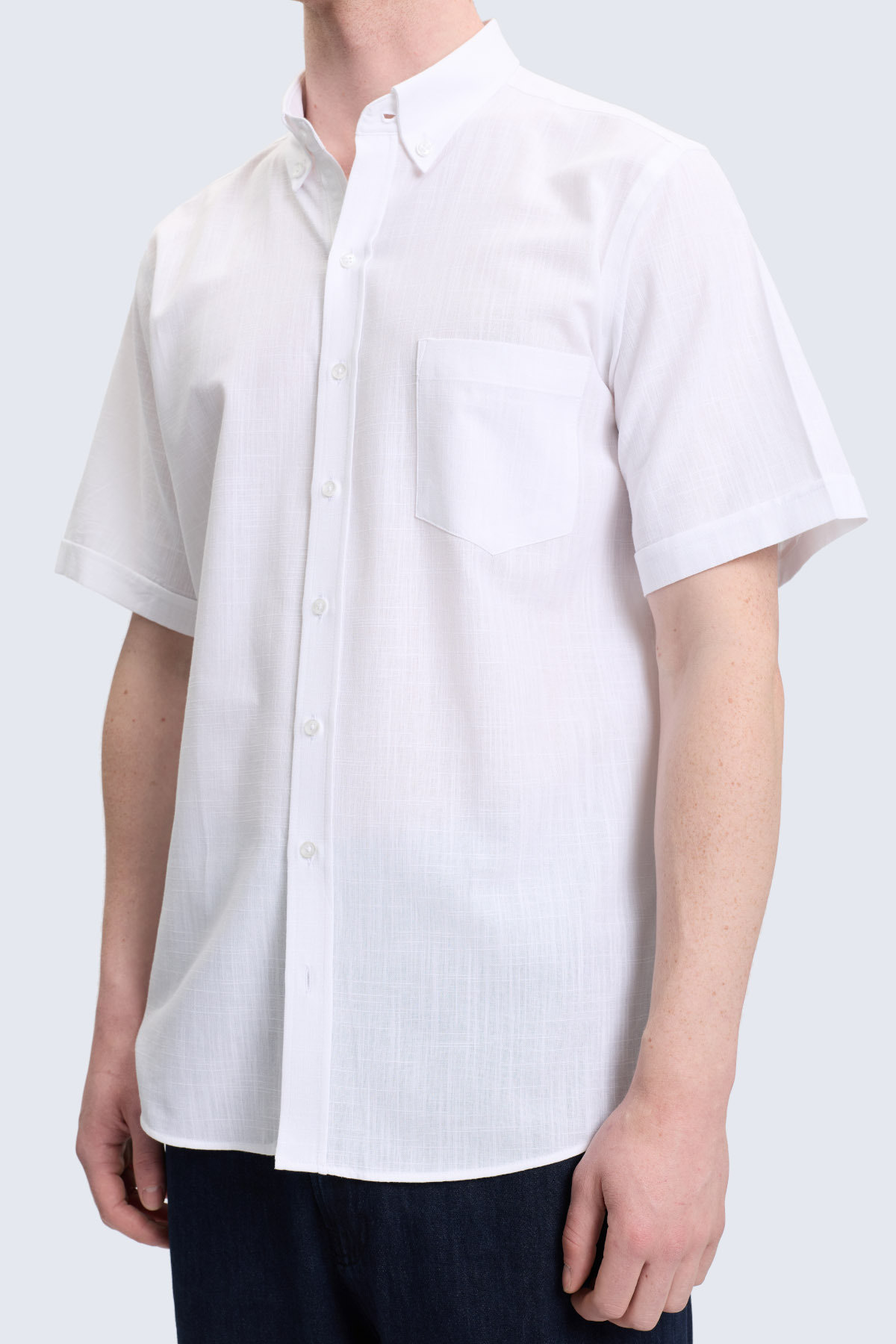 Beyaz Comfort Fit Düğmeli Yaka 100% Pamuk Kısa Kollu Casual Gömlek - 4