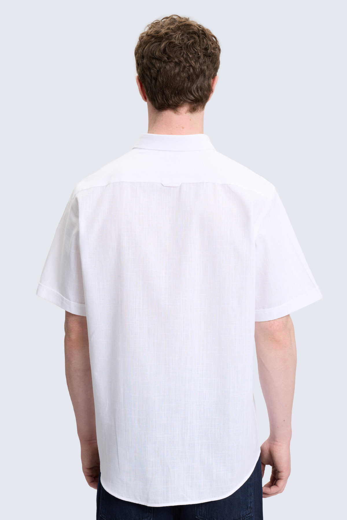 Beyaz Comfort Fit Düğmeli Yaka 100% Pamuk Kısa Kollu Casual Gömlek - 5
