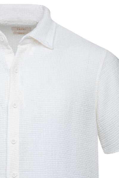 Beyaz Comfort Fit Düğmeli Yaka 100% Pamuk Kısa Kollu Casual Gömlek - 2