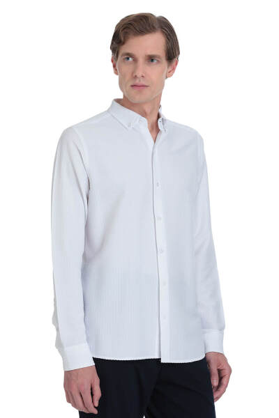 Beyaz Comfort Fit Düğmeli Yaka Uzun Kollu Casual Gömlek - 8
