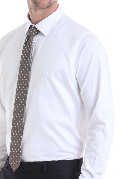 Beyaz Comfort Fit Düz 100% Pamuklu Slim Yaka Manşetli Uzun Kollu Saten Klasik Gömlek - Thumbnail (2)