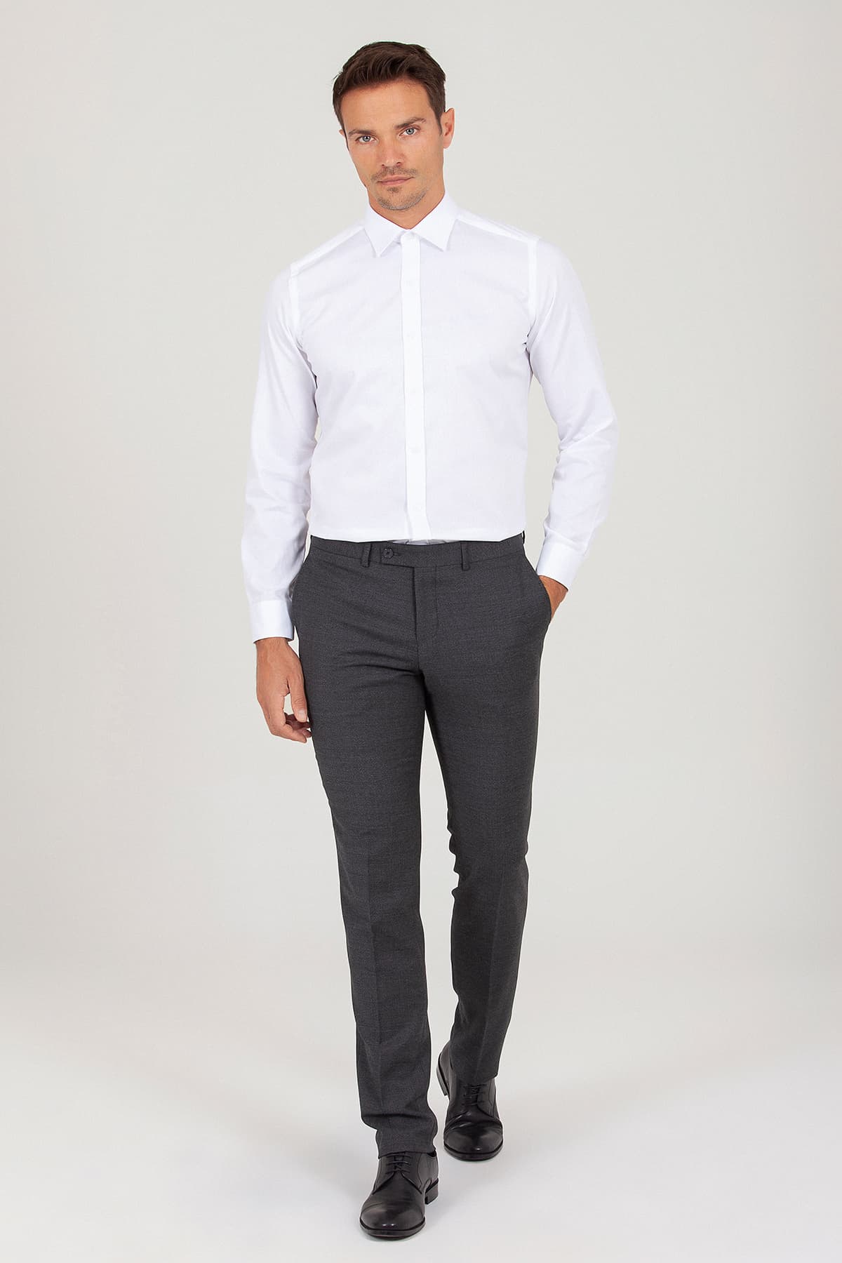 Beyaz Slim Fit Desenli 100% Pamuk Uzun Kol Spor Gömlek