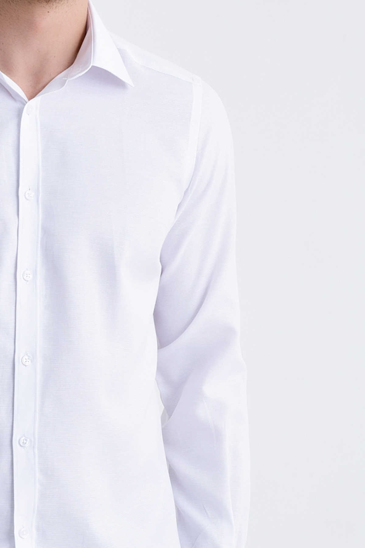 Beyaz Desenli Klasik Gömlek