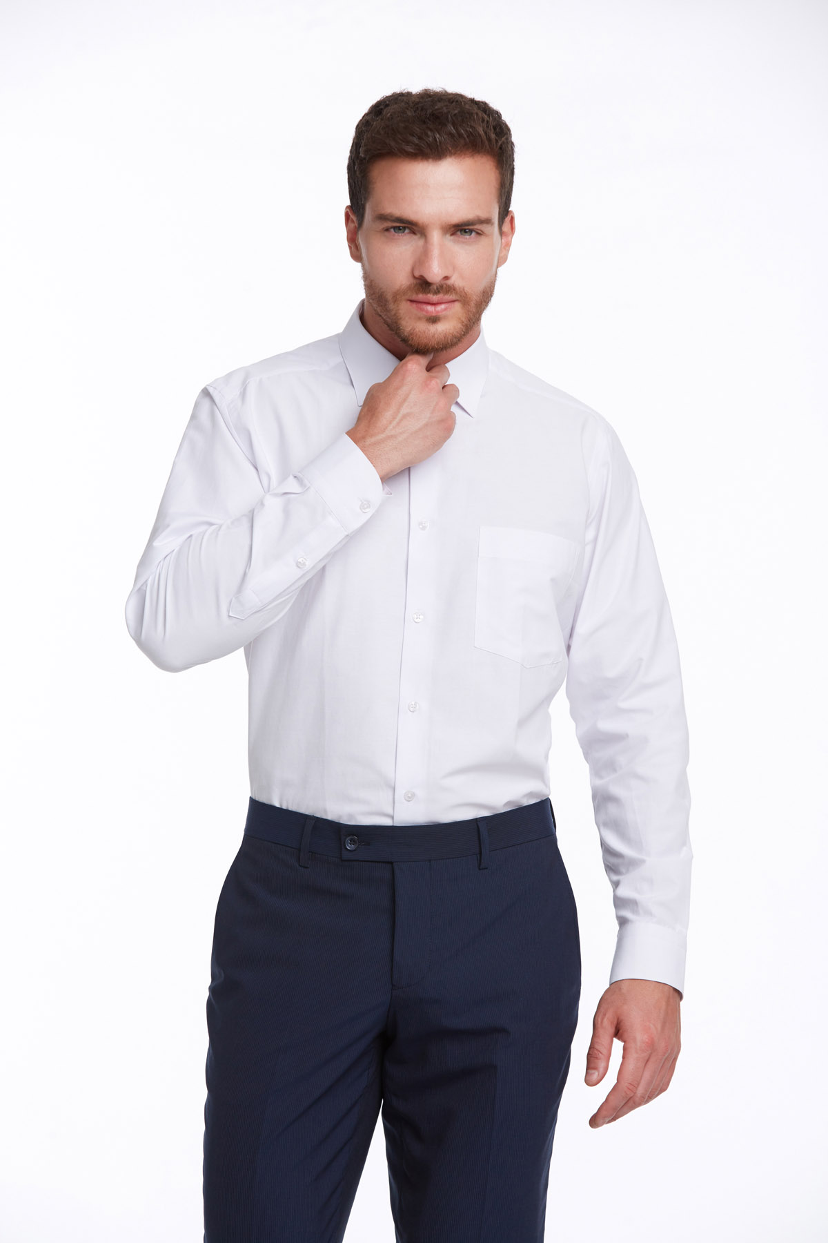 Beyaz Comfort Fit Düz Pamuklu Slim Yaka Uzun Kollu Klasik Gömlek