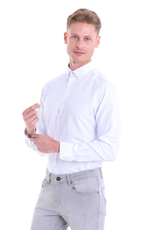 Beyaz Comfort Fit Düz Pamuklu Düğmeli Yaka Uzun Kollu Casual Gömlek - Thumbnail (1)