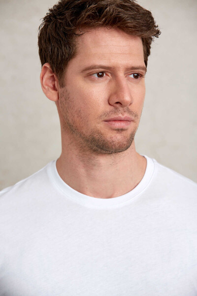 Beyaz Regular Fit Bisiklet Yaka 100% Pamuk Tişört - 5