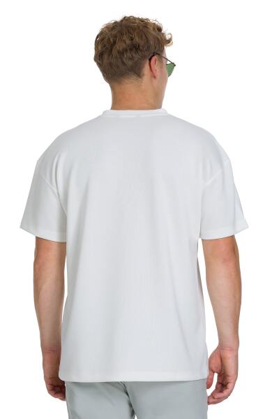 Beyaz Regular Fit Bisiklet Yaka Oversize Tişört - 5