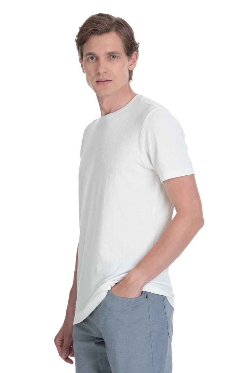 Beyaz Regular Fit Bisiklet Yaka Tişört - Hatemoğlu