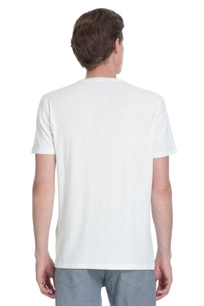 Beyaz Regular Fit Bisiklet Yaka Tişört - 5