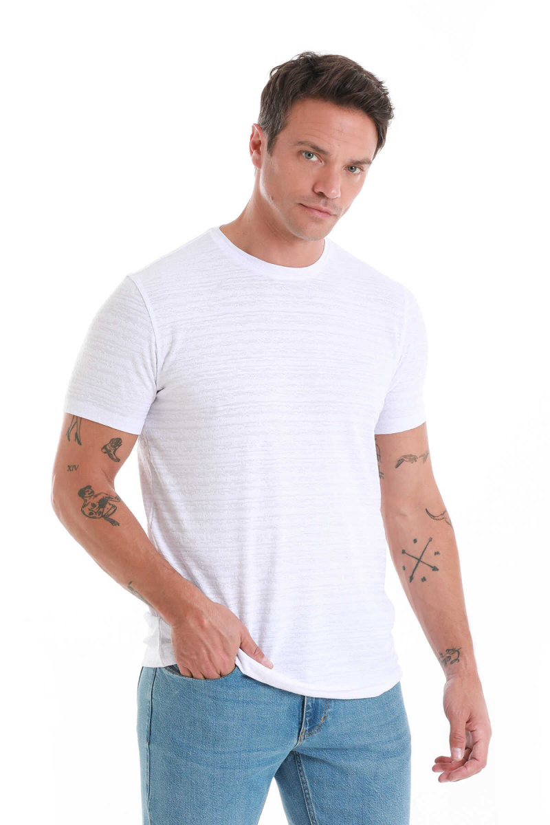 Beyaz Regular Fit Bisiklet Yaka Tişört - HTML