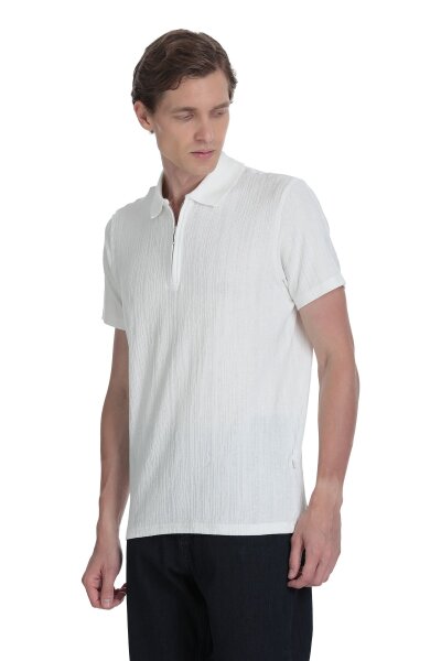 Beyaz Regular Fit Fermuarlı Polo Yaka Tişört - 3