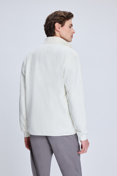 Beyaz Regular Fit Hakim Yaka Baharlık Mont - 4