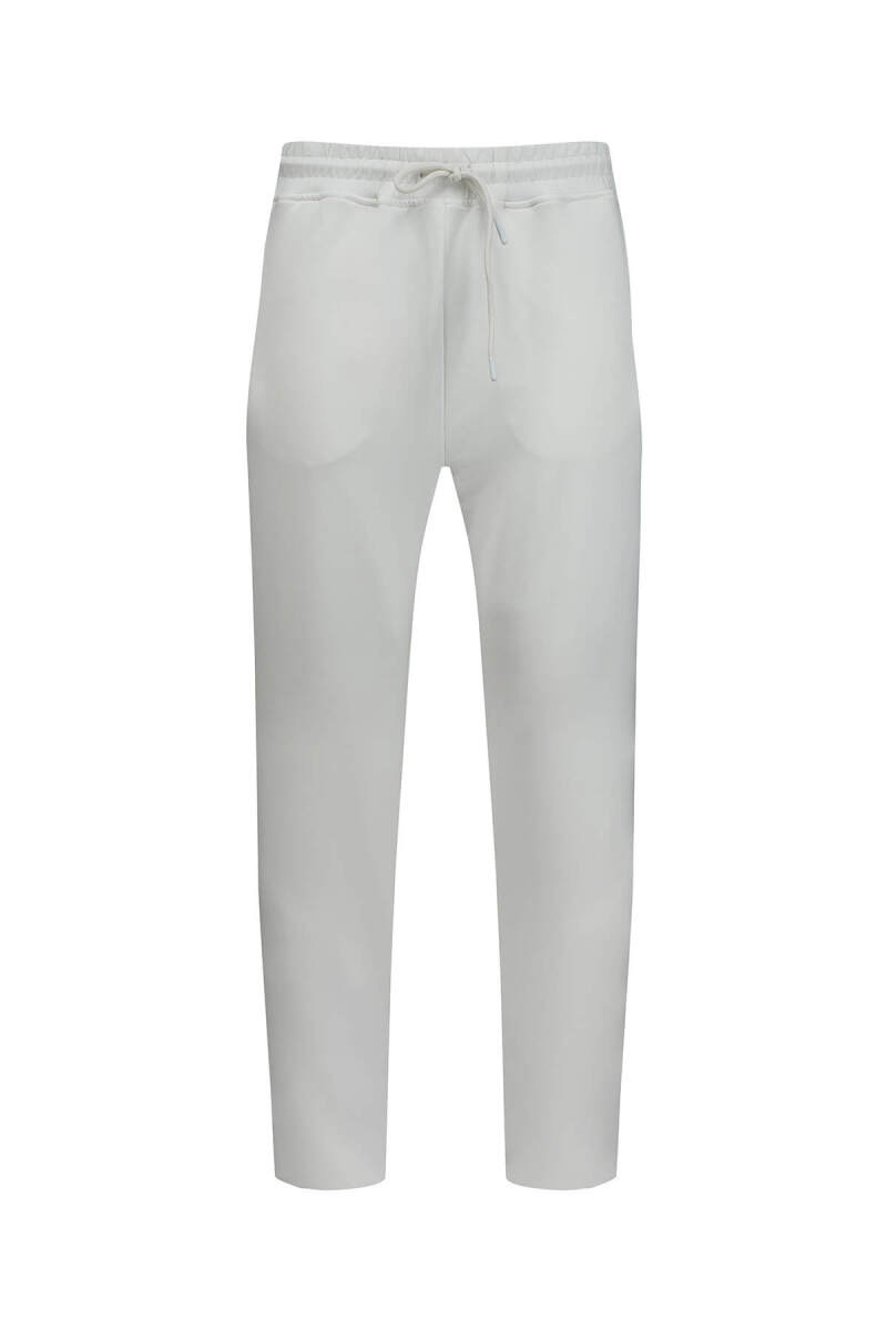 Beyaz Regular Fit Yandan Cepli Pamuklu Eşofman Altı - HTML