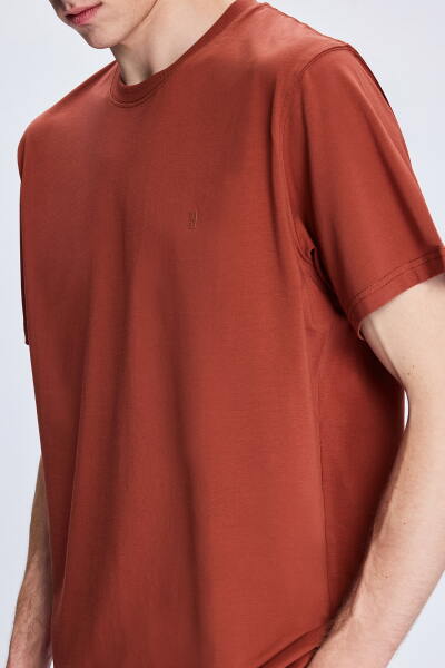 Bordo Regular Fit Bisiklet Yaka Pamuklu Tişört - 4