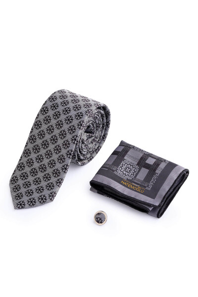 Gri Üçlü Yaka Rozeti Kravat Mendil Set - 3
