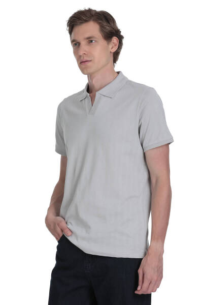 Gri Regular Fit Apaş Yaka Pamuklu Tişört - 3