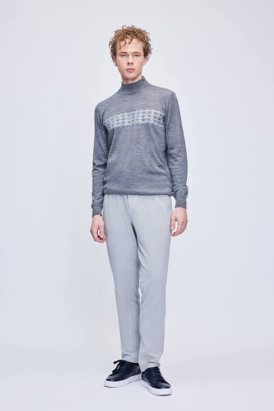 Gri Regular Fit Jakarlı Yarım Balıkçı Yaka Yünlü Triko Kazak - 3