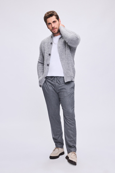 Gri Regular Fit Yarım Balıkçı Yaka Hırka - 1