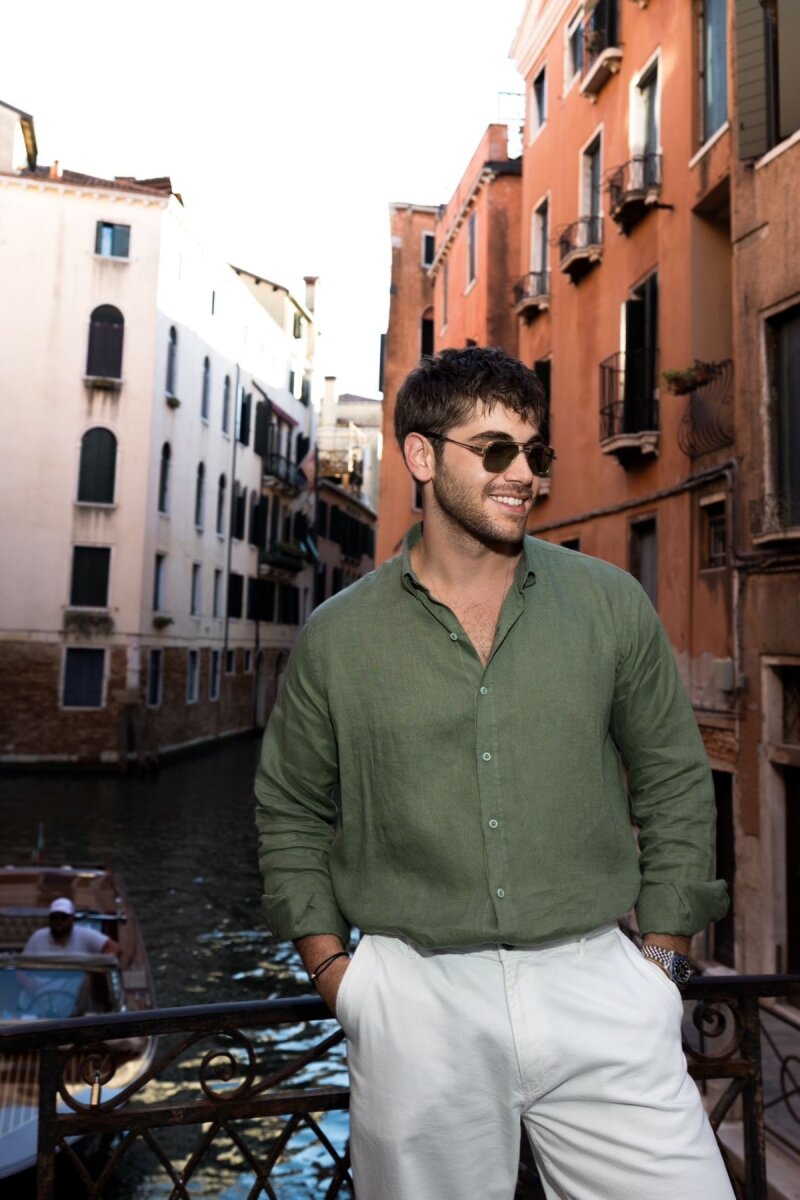 Haki Comfort Fit Düğmeli Yaka Uzun Kollu Keten Gömlek - Hatem Saykı