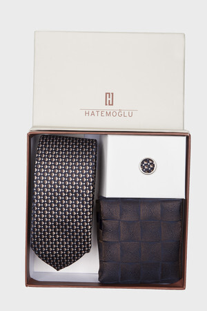 Kahverengi Basic Kravat Mendil Yaka Rozeti - 4