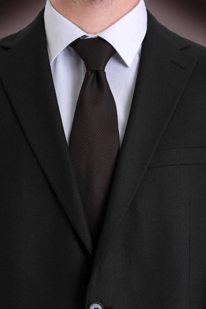 Kahverengi Kravat - Hatemoğlu