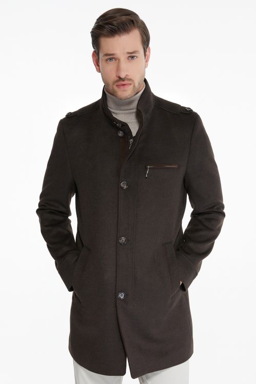 Kahverengi Dik Yaka Cep Detaylı Palto