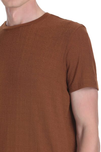 Kahverengi Regular Fit Bisiklet Yaka Tişört - 4