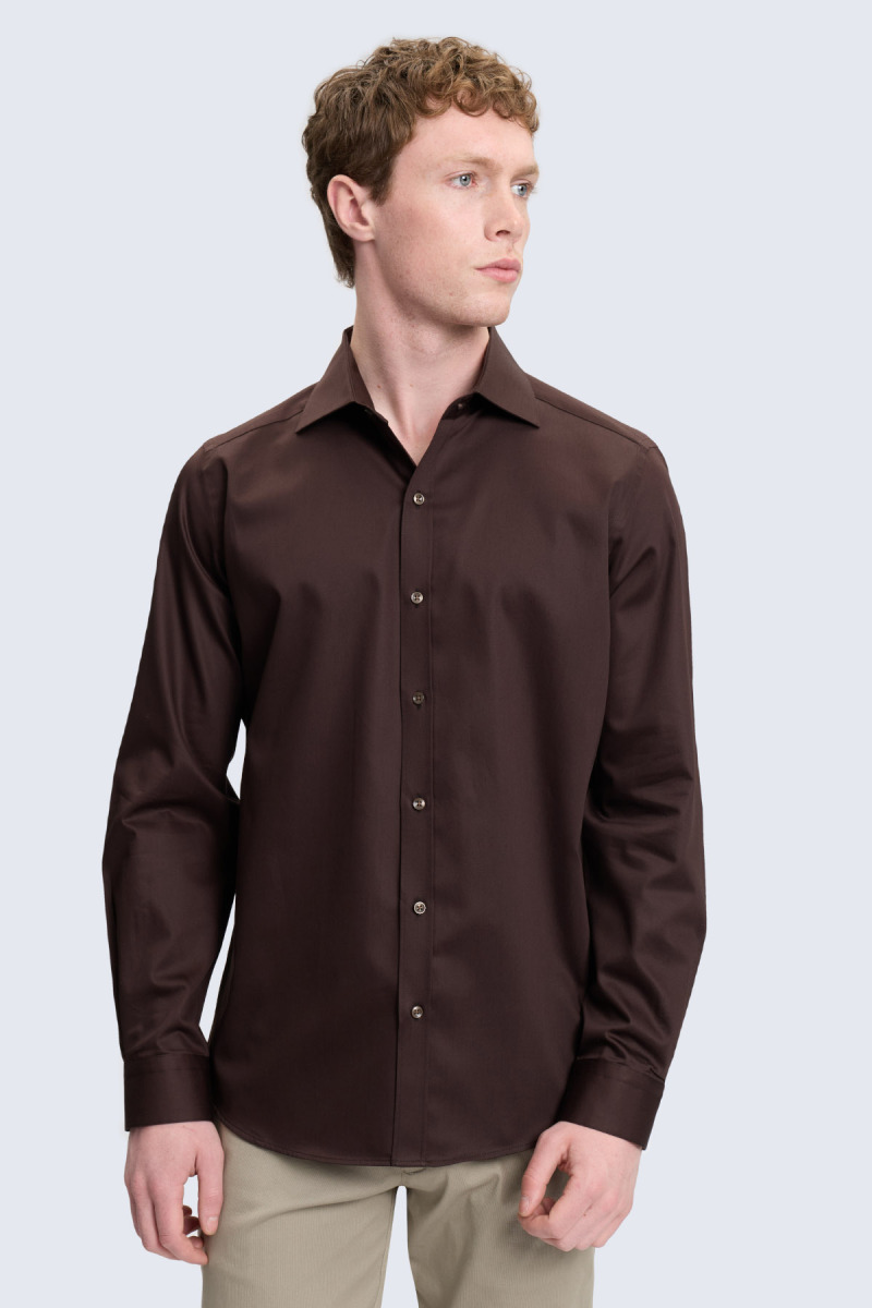Kahverengi Slim Fit İğneli Yaka 100% Pamuk Uzun Kollu Spor Gömlek