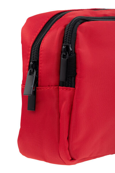 Kırmızı El Çantası - 5