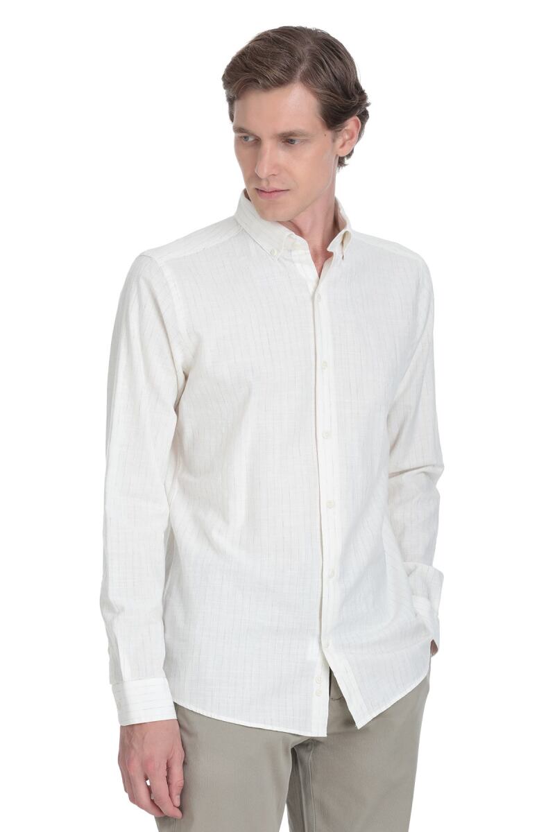 Krem Comfort Fit Çizgili Düğmeli Yaka Pamuk-Keten Uzun Kollu Gömlek - Saykı (1)