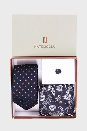 Kahverengi Yaka Pimi Kravat Mendil Set - 4