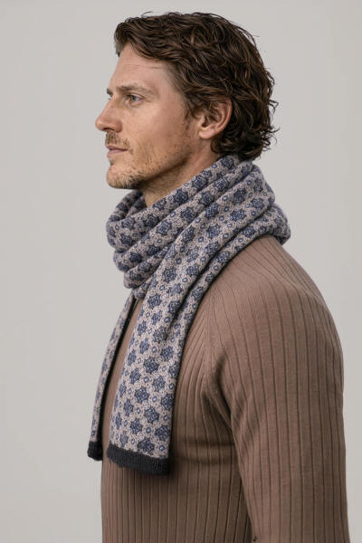 Lacivert Desenli Atkı - 2