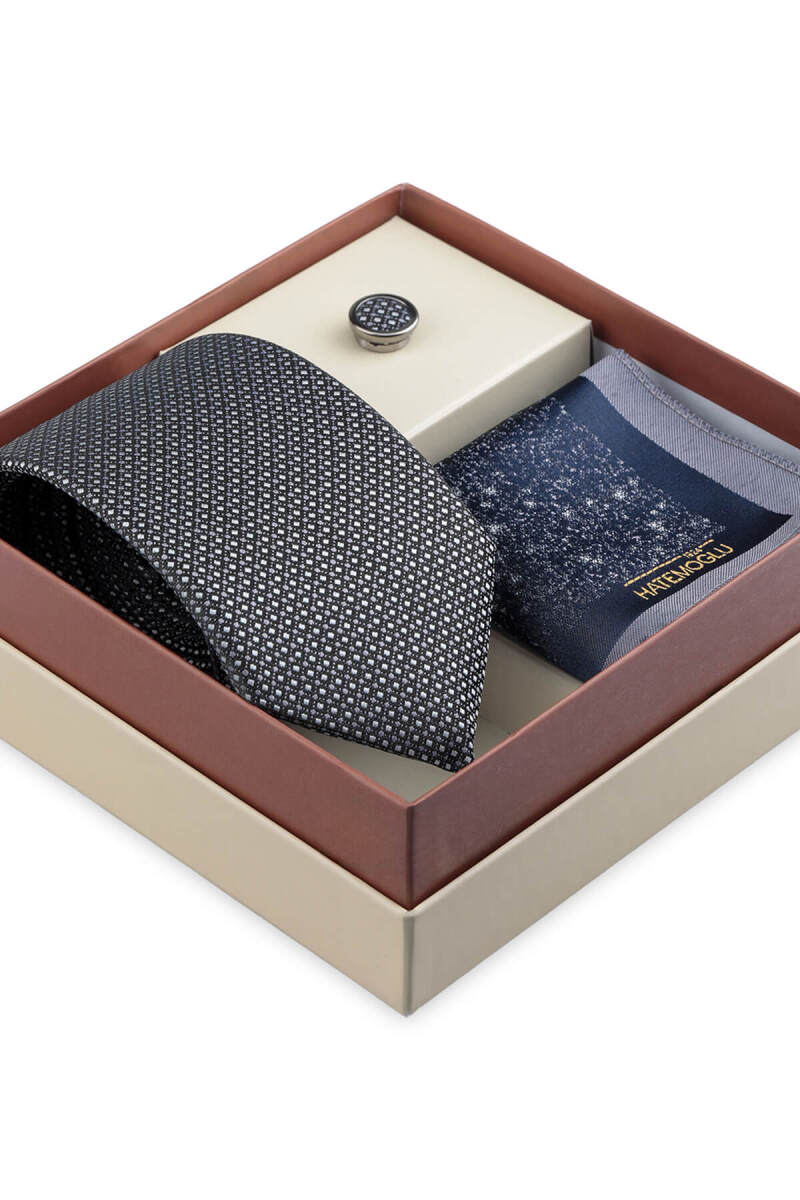 Lacivert Kravat Mendil ve Yaka Rozeti 3'lü Set - Hatemoğlu (1)