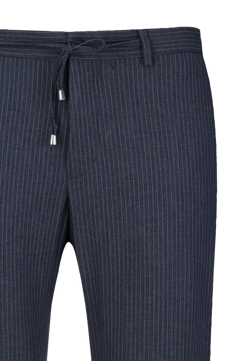 Lacivert Rahat Kesim Çizgili Yandan Cepli Jogger Pantolon - HTML (1)