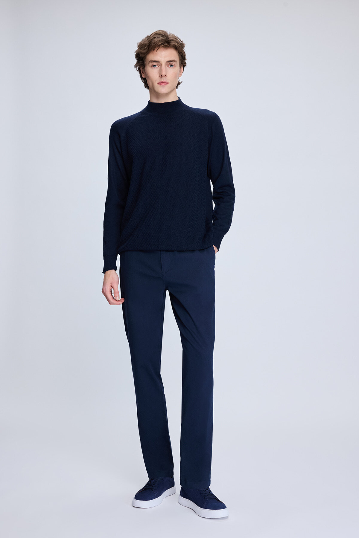 Lacivert Regular Fit Jakarlı Yarım Balıkçı Yaka Yünlü Kazak - 2