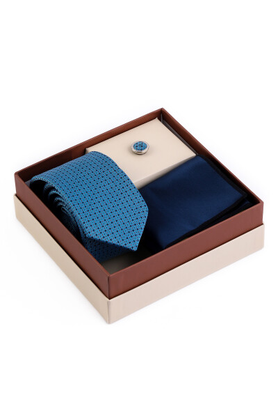 Mavi Üçlü Yaka Rozeti Kravat Mendil Set - 4