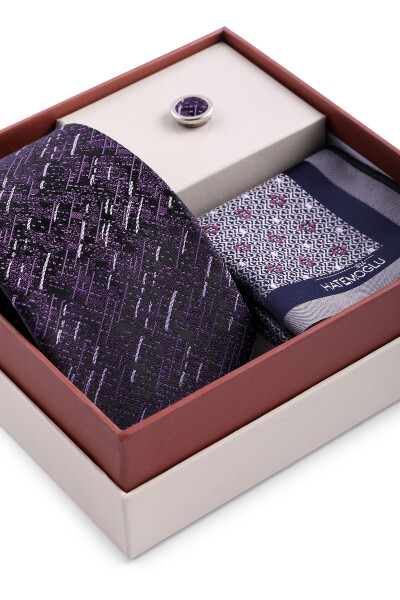 Mor Üçlü Yaka Rozeti Kravat Mendil Set - 3