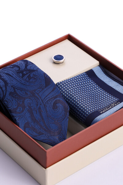 Saks Üçlü Yaka Rozeti Kravat Mendil Set - 2