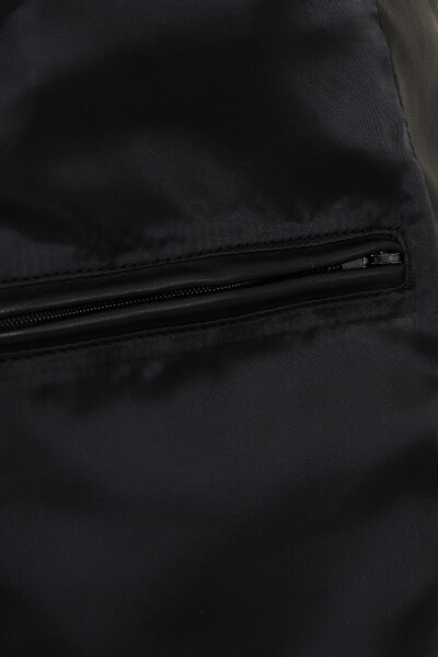 Siyah Dik Yaka Deri Görünümlü Mont - 4