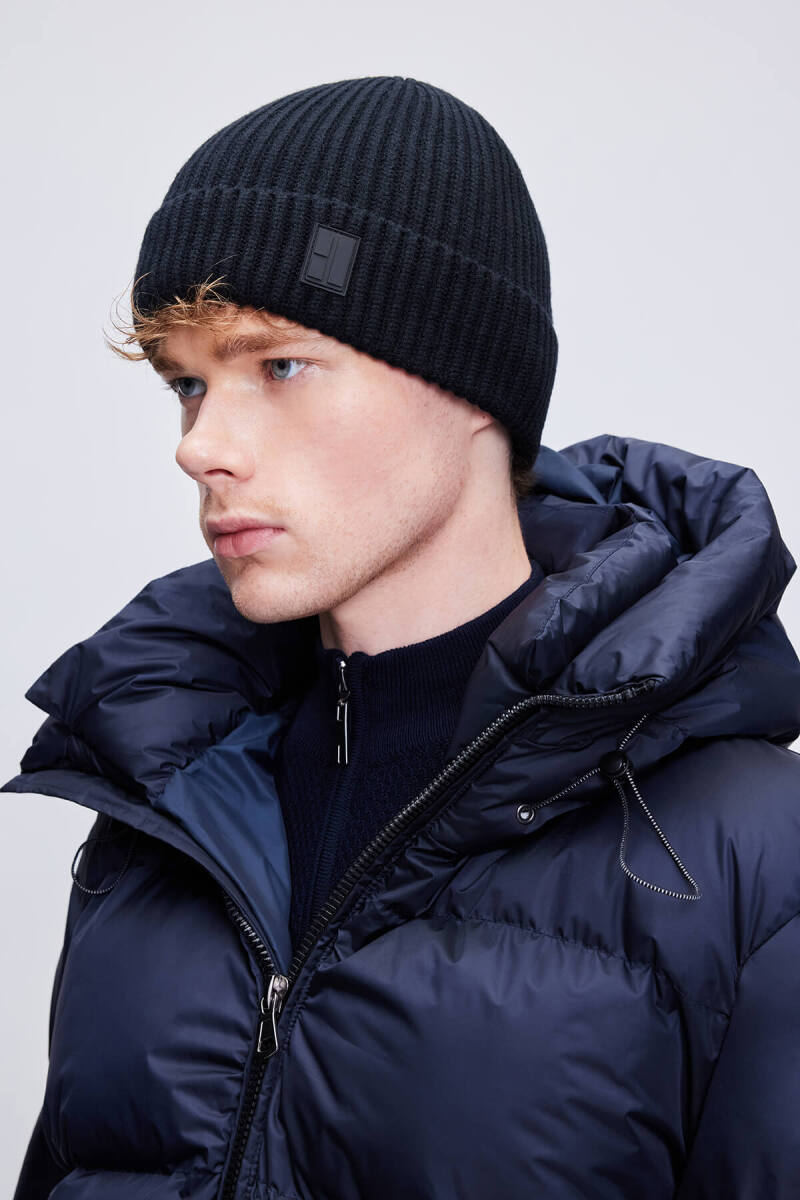 Siyah Örgü Bere - Hatemoğlu