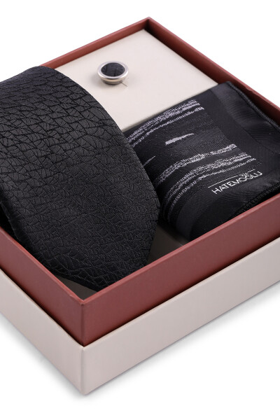 Siyah Üçlü Yaka Rozeti Kravat Mendil Set - 3