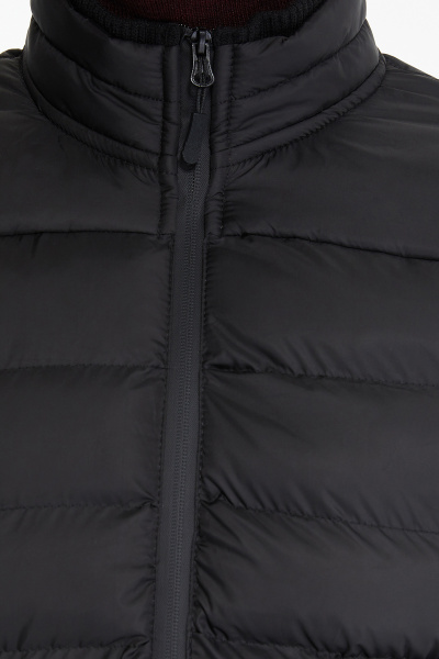 Siyah Hakim Yaka Şişme Mont - 11