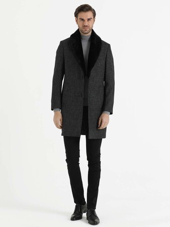 Siyah Kürklü Palto - 6