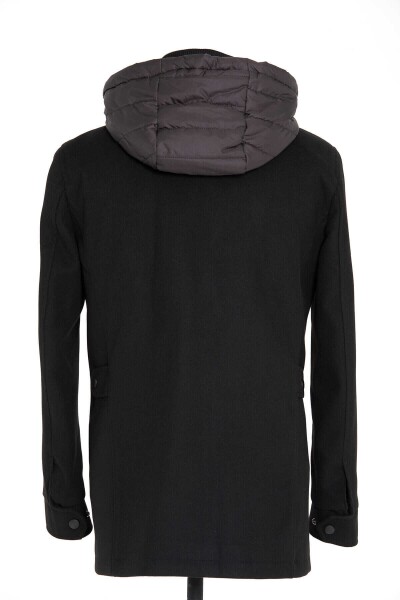 Siyah Kapüşonlu Kaban - 2