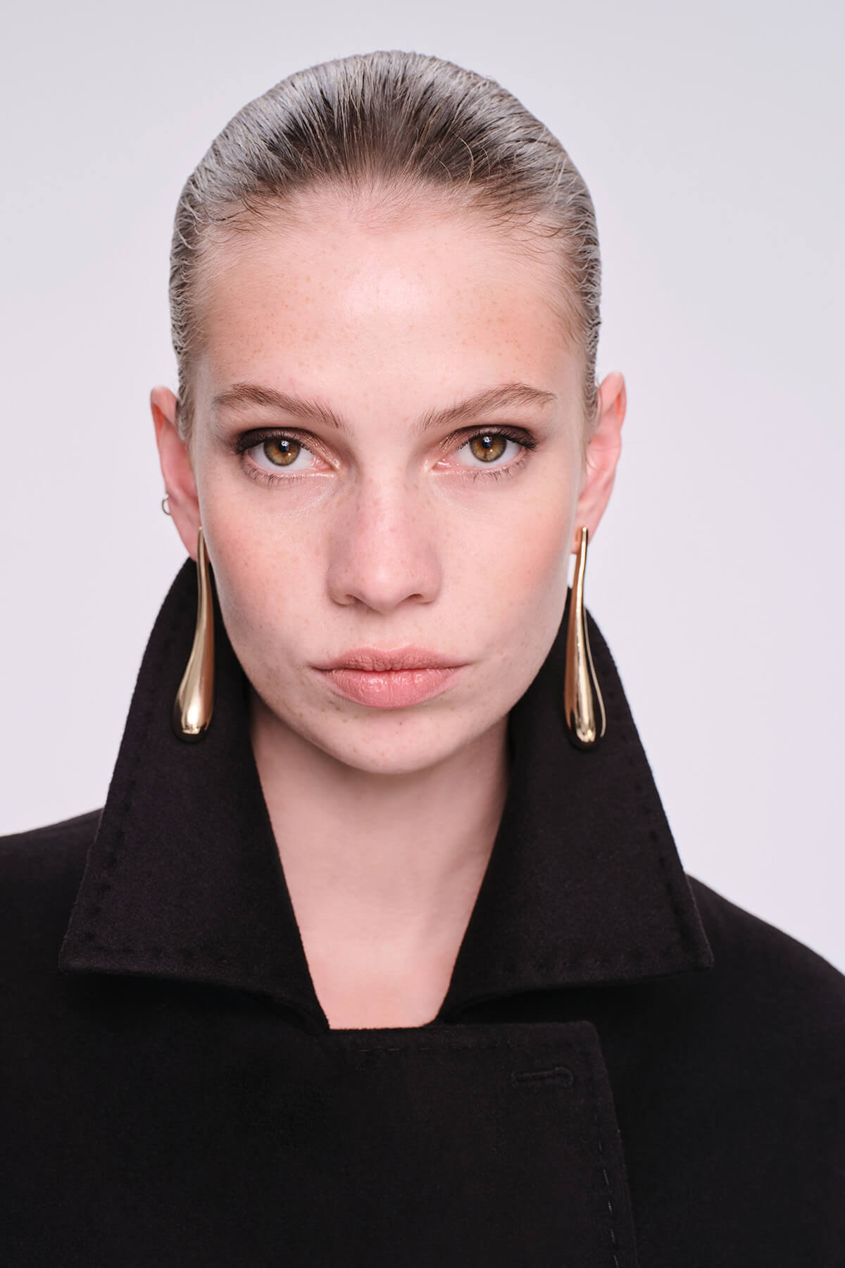 Saykı Woman Siyah Regular Fit Bebe Yaka Kaşmir Manto - 2