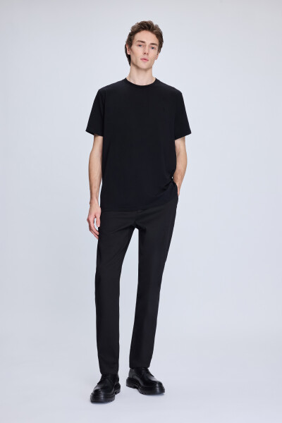 Siyah Regular Fit Bisiklet Yaka Pamuklu Tişört - 2