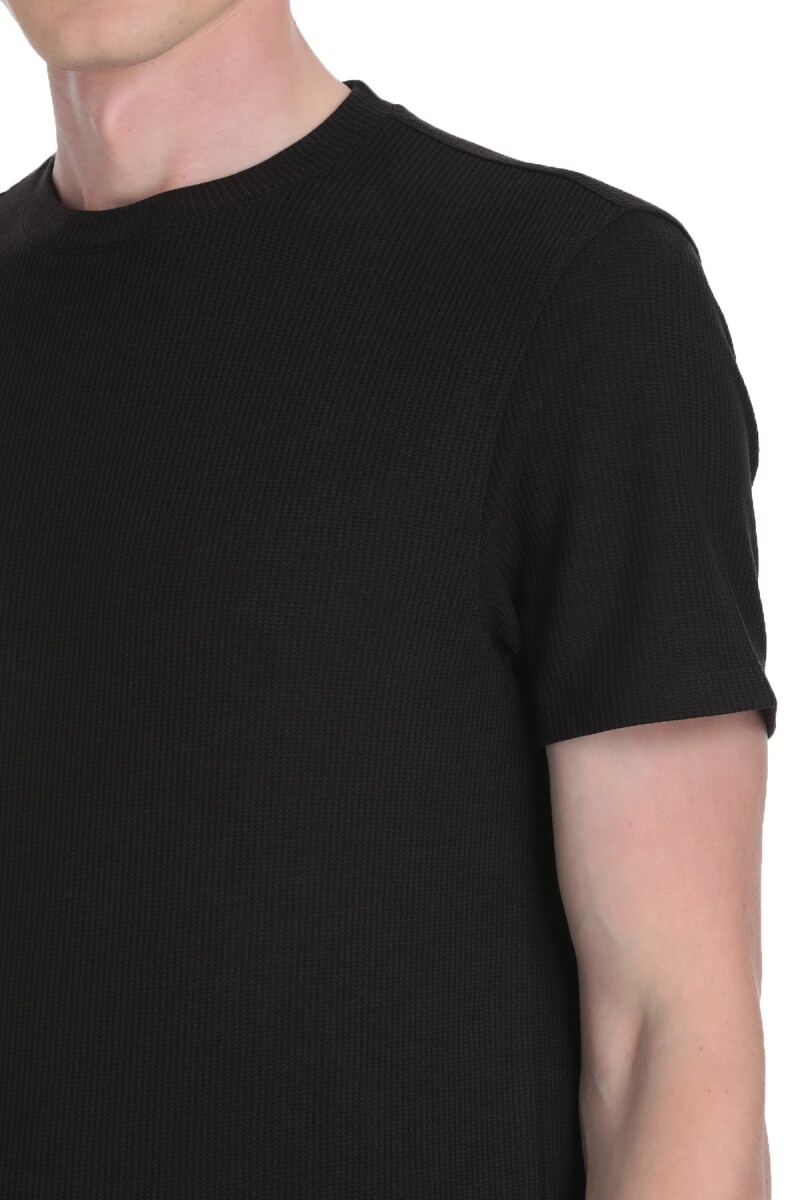 Siyah Regular Fit Bisiklet Yaka Tişört - HTML (1)