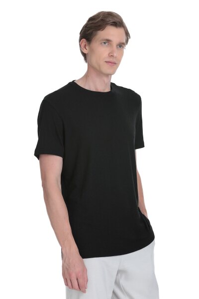 Siyah Regular Fit Bisiklet Yaka Tişört 