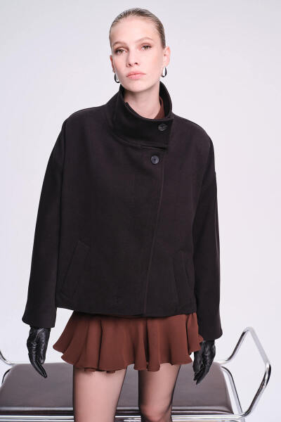 Saykı Woman Siyah Regular Fit Dik Yaka Manto - 2